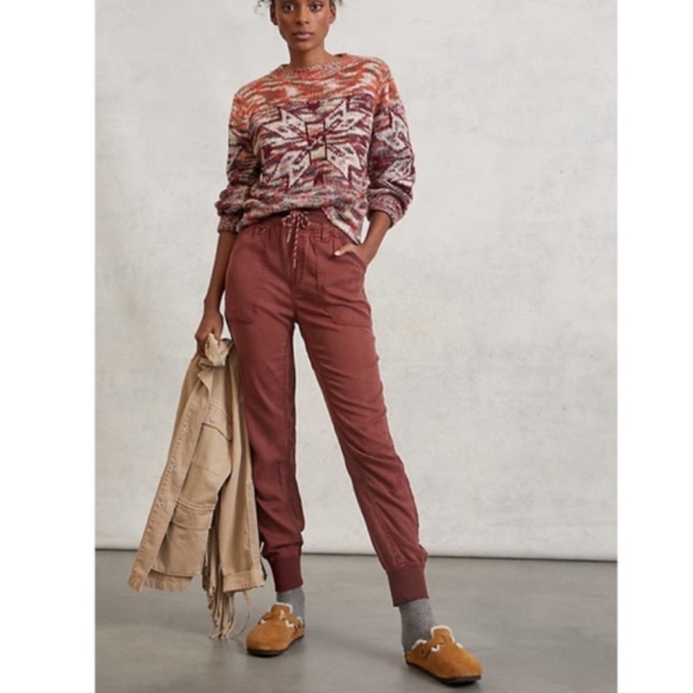 ANTHROPOLOGIE PILCRO Mallory Jogger‎ in Brick Red size Small